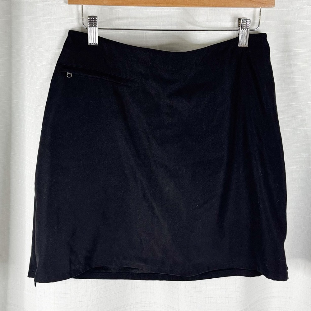 Patagonia Women's Adventure Skort Size 8 Black Hiking Travel Outdoor Skirt EUC